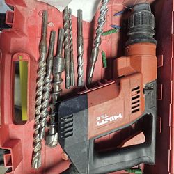 Hammer drill with bits