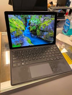 Latitude 5290 2 in 1 touchscreen  I5-8250 @ 1.60 GHZ 8GB RAM  120GB SSD Win 11 pro  It has some black stains on the screen . Check the pictures for mo