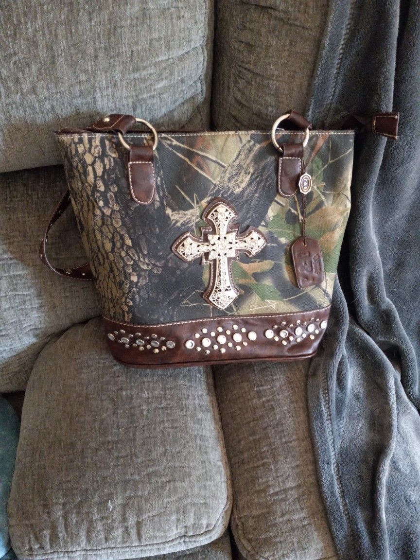 Camo Cross Purse