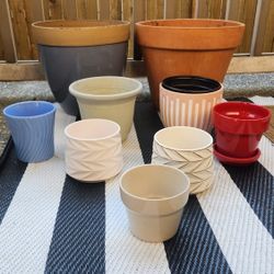 Ceramic and 2× Plastic Flower Pots ( See All Pictures and Description)