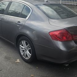 2012 Infiniti G37