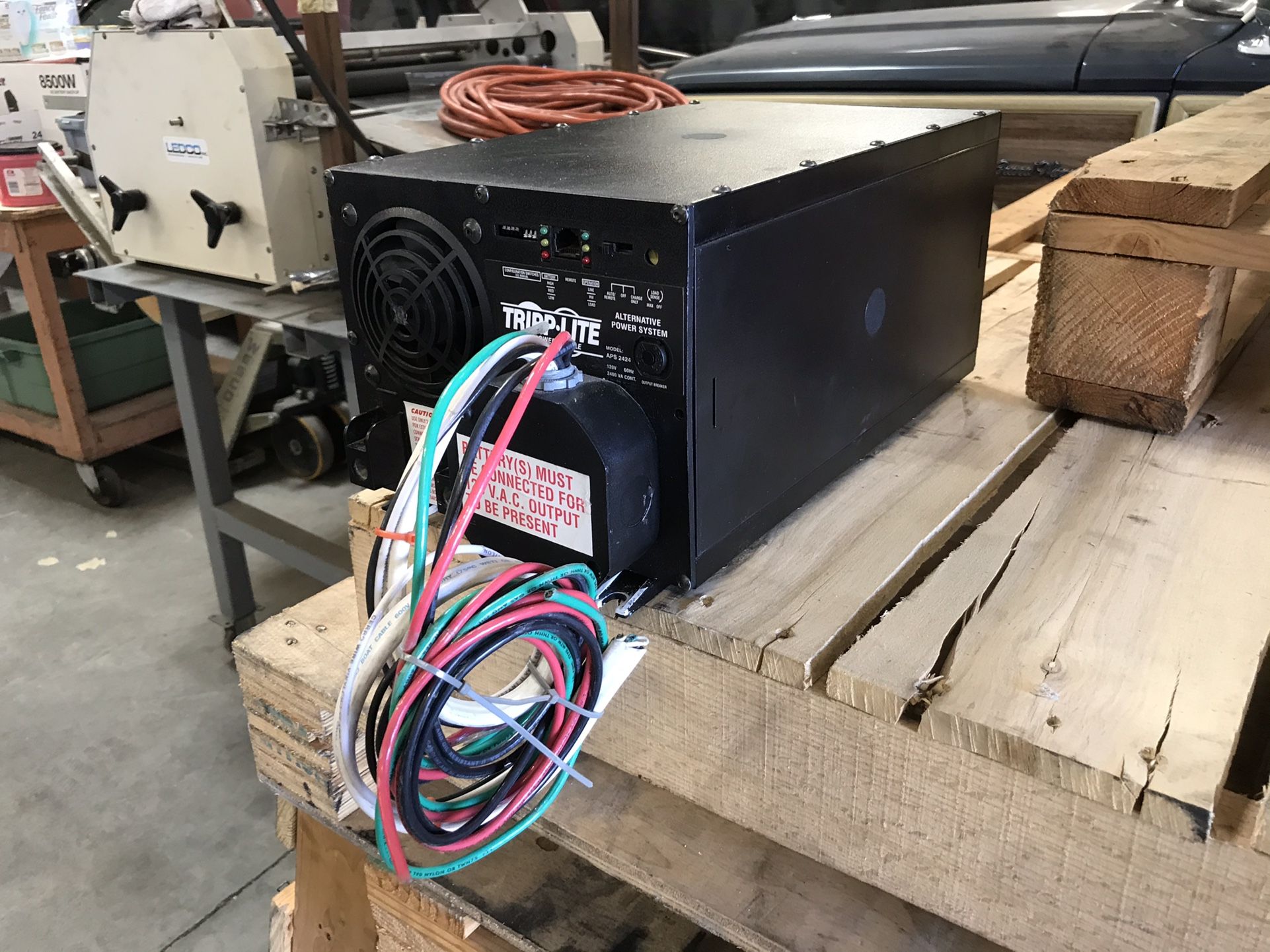 Tripp-lite APS 2424 Inverter