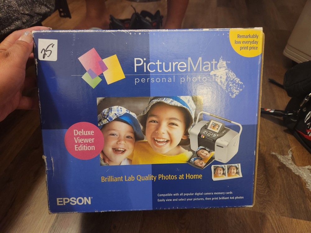 EPSON PictureMate Deluxe Viewer Edition Photo Printer.. Brand New