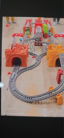 Thomas the train track set