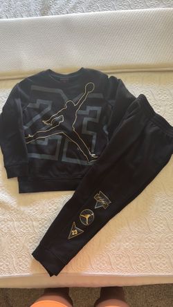 Size 7 Black Jordan Sweatsuit