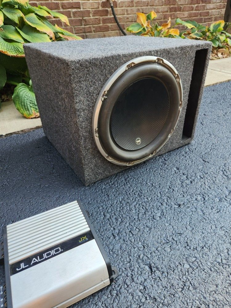 Jl Audio 12" Sub/ 500/1 amp