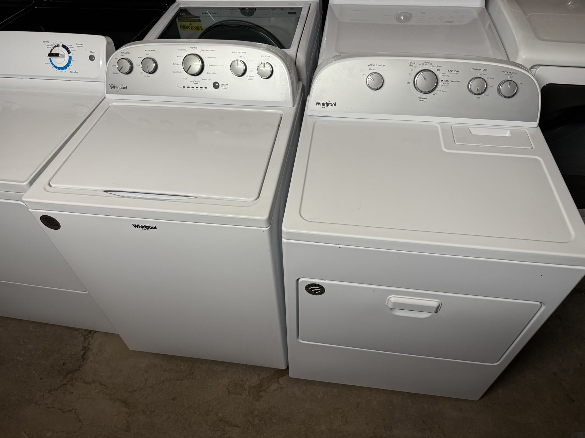 Whirlpool Washer And Electric Dryer HE 4.5&7.0 Cuft