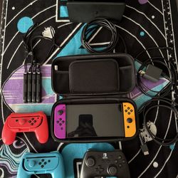 Nintendo Switch OLED, with extra joycon (near mint condition)o