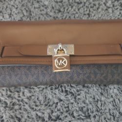 Michael Kors Purse & Wallet