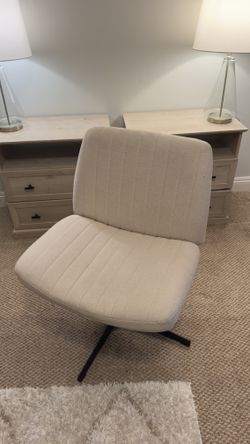 Desk Chair For sale