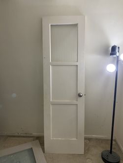 24 X 80 1 3/8” Interior Panel Door Obscure Frosted Glass Solid Core With Knob