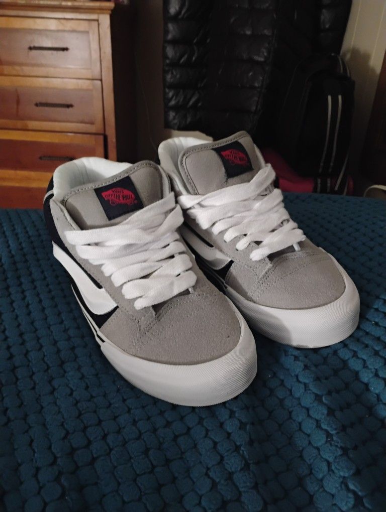 Grey And Navy Blue High Top Vans . Knu School Skate Shoes . Size 8.5 In Men 10 In Women
