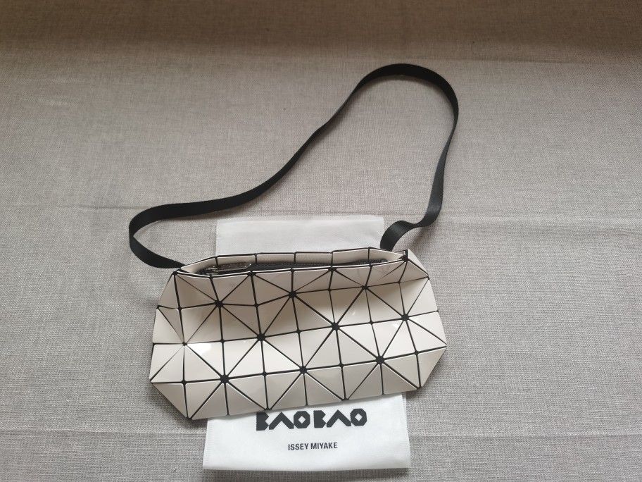 Issey Miyake Bao Bao Carton Shoulder Bag White