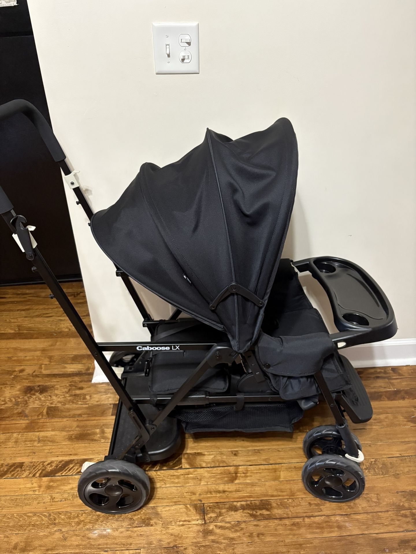 Joovy Caboose LX stand and sit