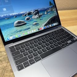 2020 13” MacBook Pro - M1 - 16GB - 500GB - 8-Core GPU