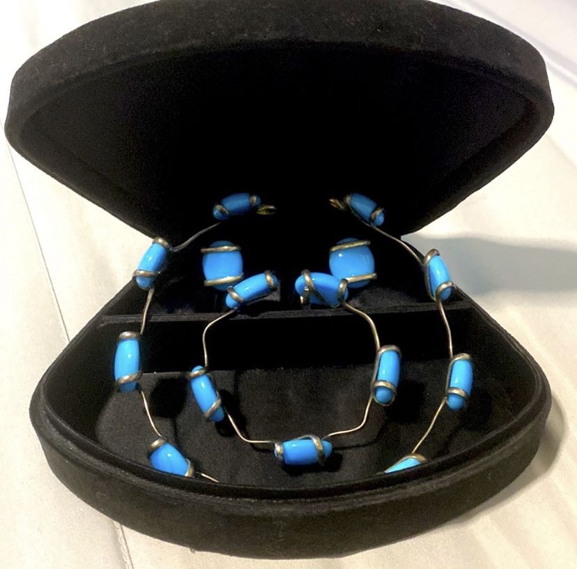 3 Piece Set Of Wire Wrapped Jewelry 