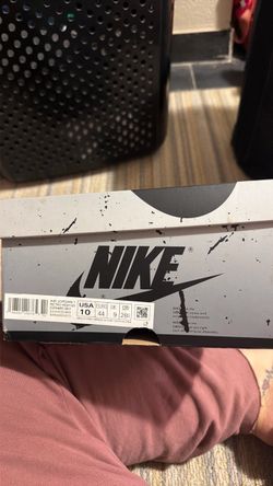 NIKE AIR JORDAN 1s RETRO HIGH OG