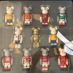 world cup. Bearbrick ‘06 Ltd edition. Joga Bonito Worldcup Bearbrick set with book, blue ray, and box