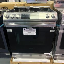 SAMSUNG 30” SLIDE IN 5 BURNER GAS RANGE