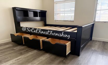 Full bed with drawers - No mattress