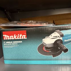 Makita Heavy Duty Grainier + Extra Disc 