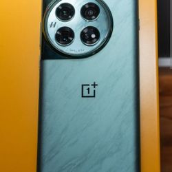 One Plus 12 512 Mb 16 Gigs Ram