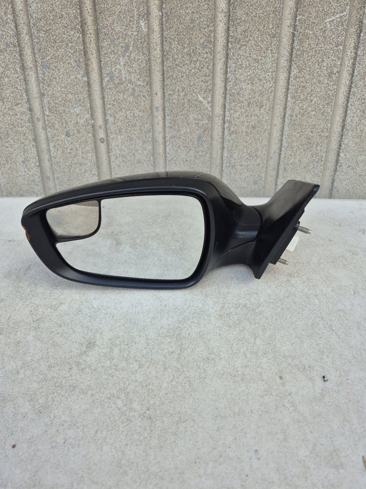2011 2012 2013 2014 2015 Hyundai Elantra Front Door Mirror Left Driver Side LH Original Used