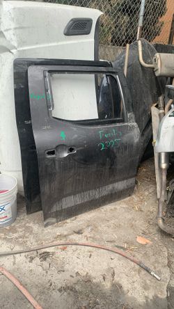 2025/Toyota Tundra Passenger Side Rear Door