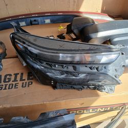 2022-24 Equinox Right Headlight