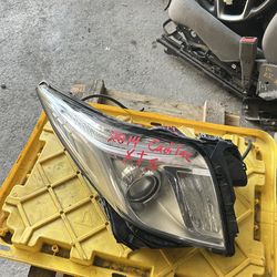 2013-2017 Cadillac XTS left driver headlight xenon