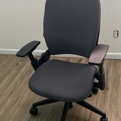 Steelcase Leap V2 Office Chair – Grey Ergonomic (Like New)