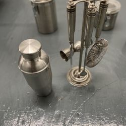 9pc Stainless Steel Cocktail Shaker & Bartender Mixer Station