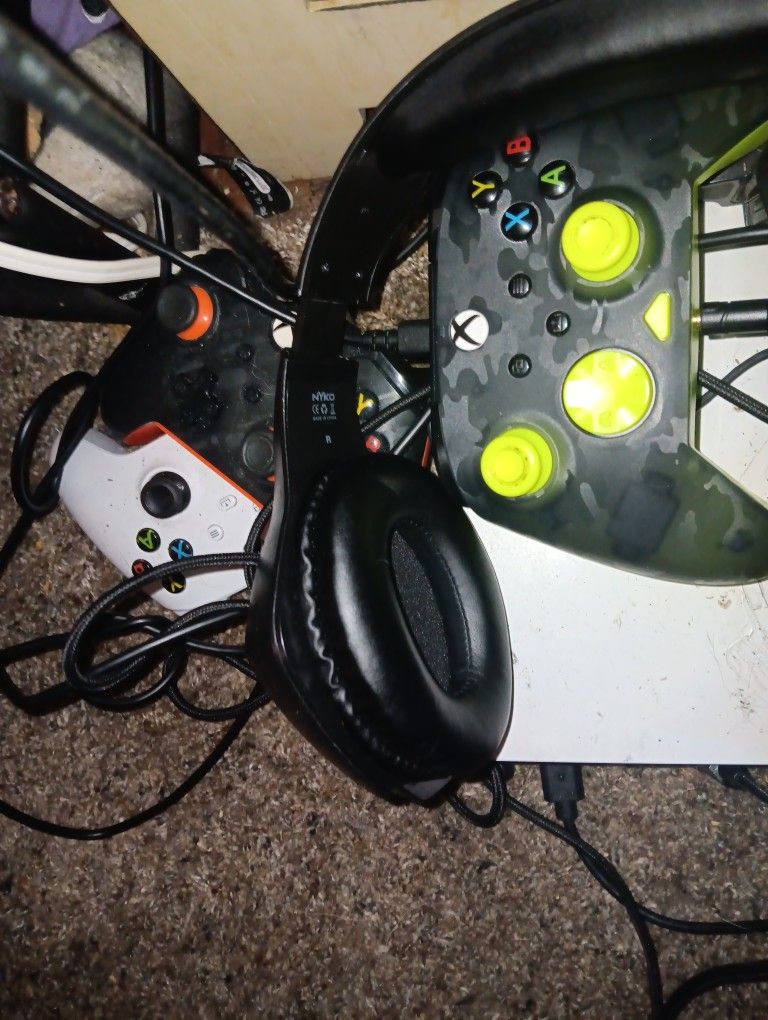 Offer For Controllers Xbox