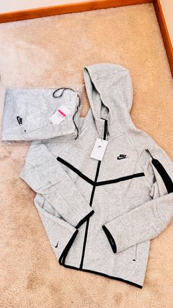 Nike Tech Fleece Full-Zip Hoodie and Pants Set