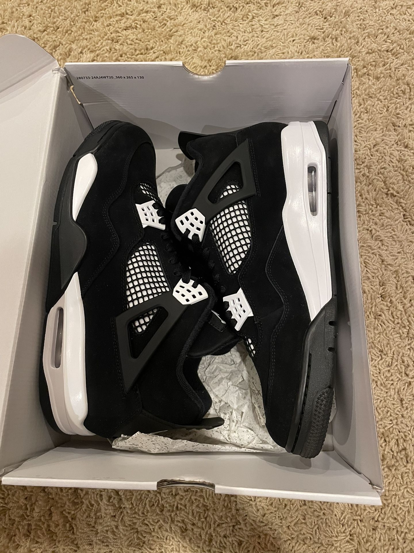 Jordan 4 White Thunder