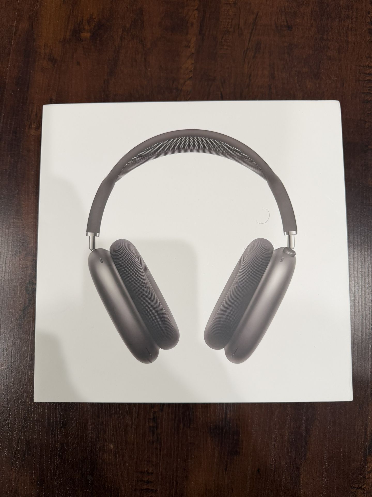 Lightly Used / Like New. Apple AirPods Max 2nd Gen USB-C. Color