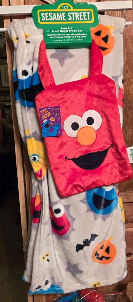 Sesame Street Halloween Plush Blanket size 50" x 60" and Treat Bag
