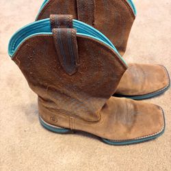 Ariat Non Slip Women’s Boots Size 9