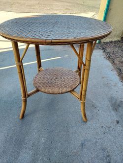 Wicker/Rattan Table