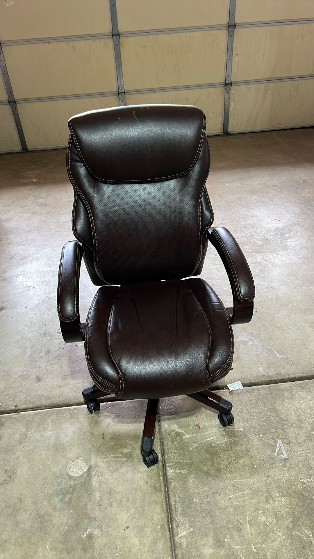 Laz Boy Executive Chair