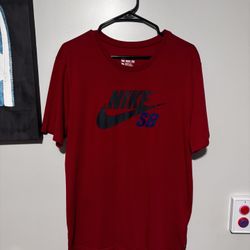 VINTAGE RARE Nike SB Skateboarding Silver Swoosh Men's Red Large Dri-fit