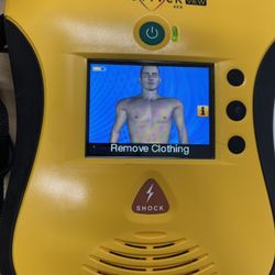 AED Defibrillator 