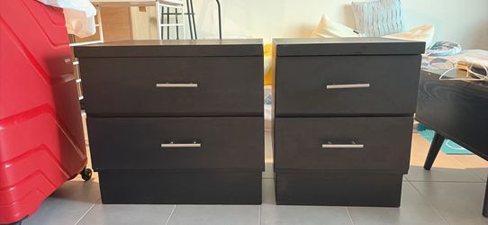 2 Night stands , a set of black night stand