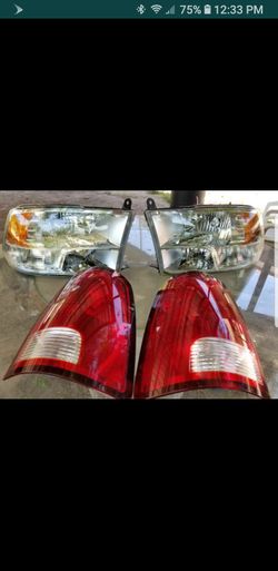 Stop and headlights Set of 4 corners..Ram 2016..150dls