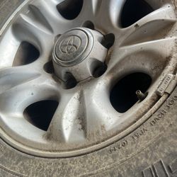 Set A 4 Toyota Rims And Tires 