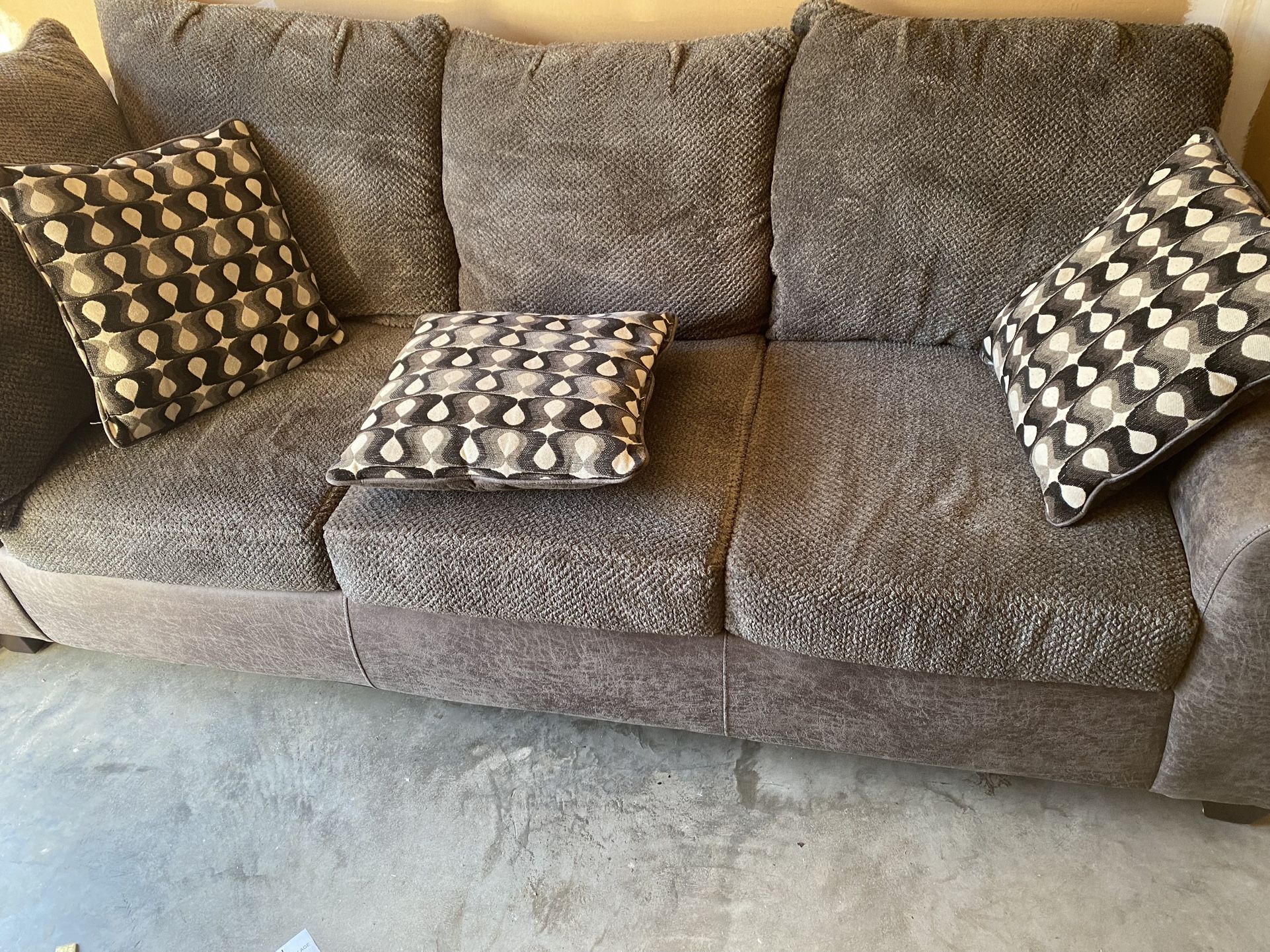 Beautiful Couch For Sale