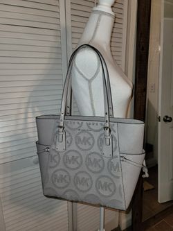 Michael Kors Leather Voyager Bag