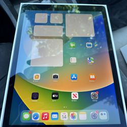 iPad Pro 12.9 inch 1st Gen WiFi 128GB