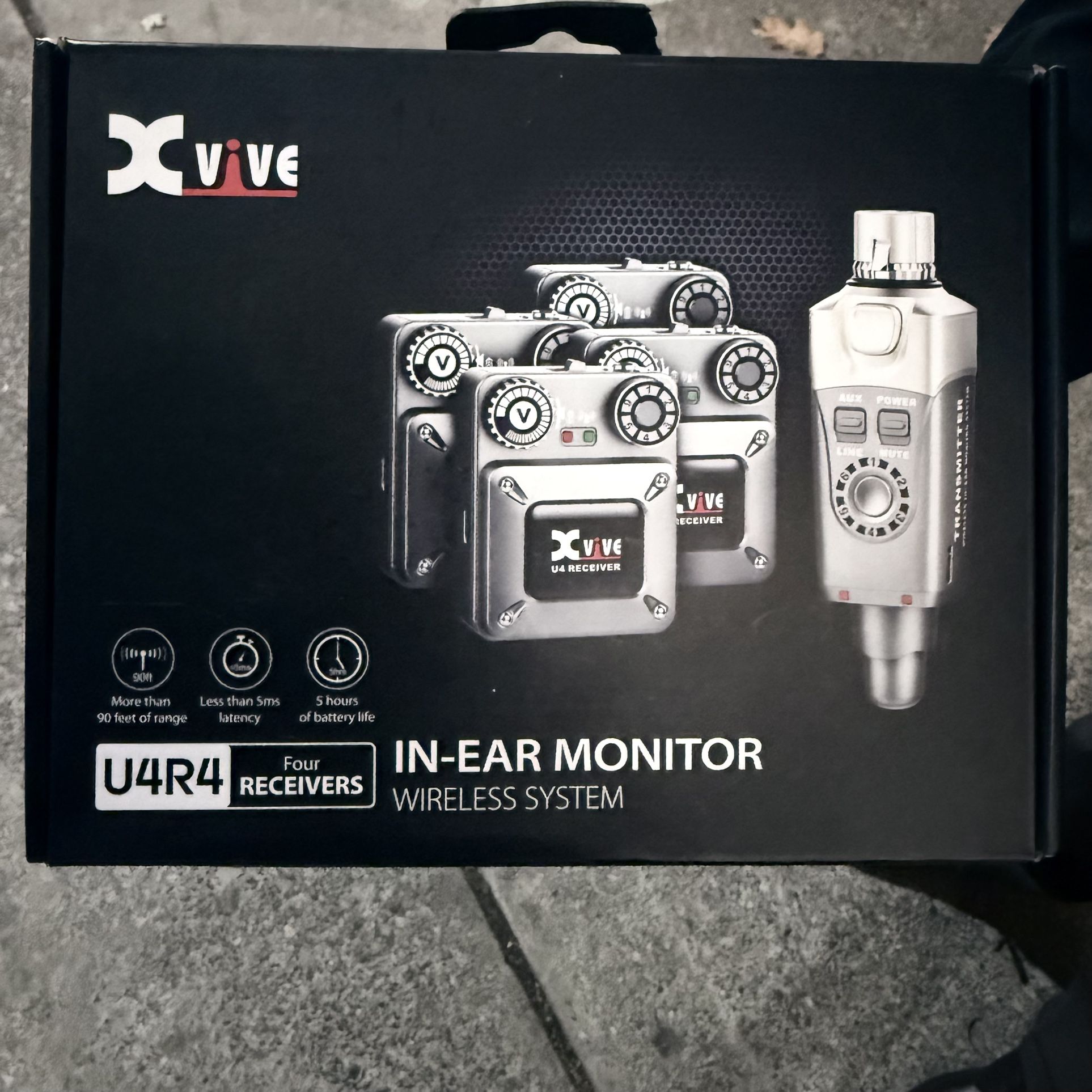 XVIVE U4R4 In-Ear Monitor Wireless System