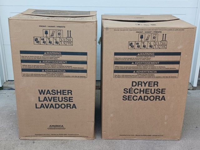 BRAND NEW Whirlpool Super Capacity Washer & Electric Dryer Set